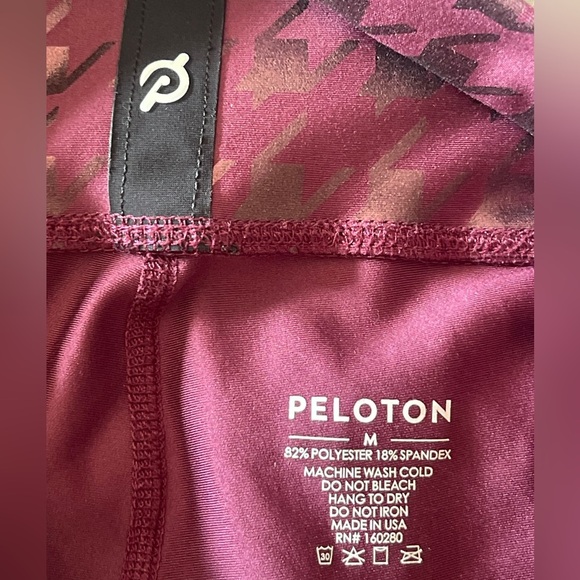 Peloton Show-Up Houndstooth Leggings Size Medium - Picture 5 of 12